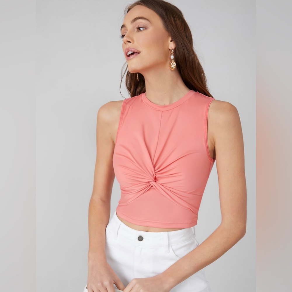 4/50% off | Crop Twist Top